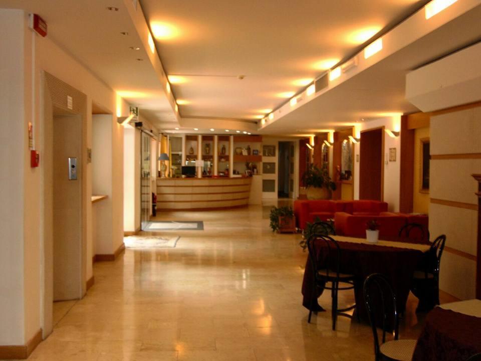 Emmaus Hotel Zafferana Etnea Luaran gambar